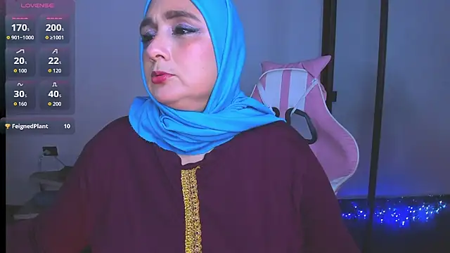 HijabiMilff online show from 06/11/26, 03:43