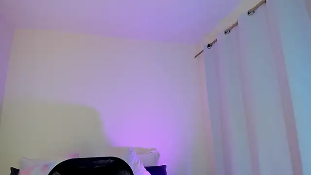 MIAA ROBERTSS online show from 04/04/26, 07:44