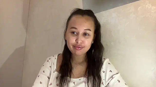 Dana 005 online show from 05/11/26, 07:33