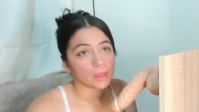 Mariian Zeller online show from 03/31/26, 10:26