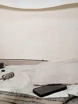 Mariian Zeller online show from 05/11/26, 06:41