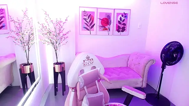 Chloe meoww online show from 05/27/26, 12:13