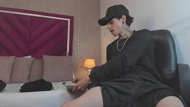 Dominic Foxx online show from 02/25/26, 08:40