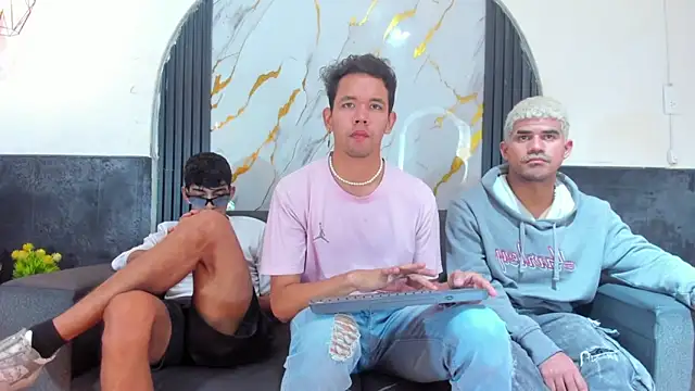 Latins on fire online show from 02/25/26, 08:07