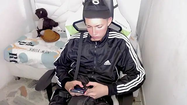 Street poemm  online show from 03/13/26, 03:35