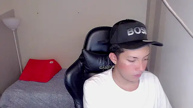 Street poemm  online show from 04/04/26, 09:12