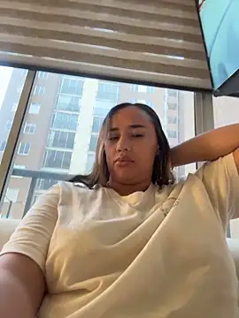 Eyssha online show from 03/18/26, 11:35