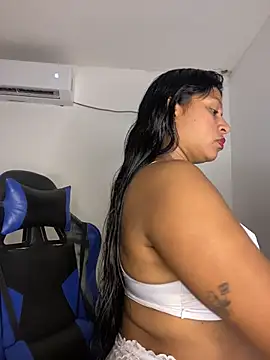 Kittyoficiall online show from 02/26/26, 06:29