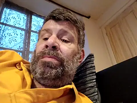 stud2512 online show from 04/14/26, 06:36