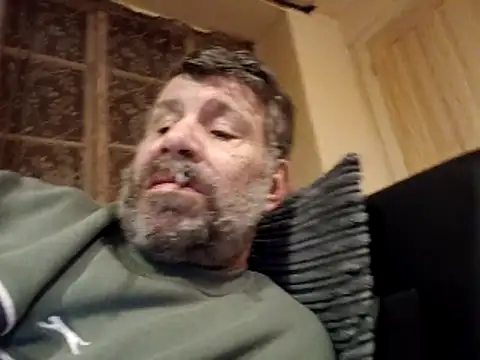 stud2512 online show from 04/16/26, 08:53