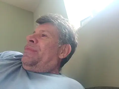 Snapshot of stud2512 chatting on 07/11/26, 08:17 stud2512 online show from 07/11/26, 08:17