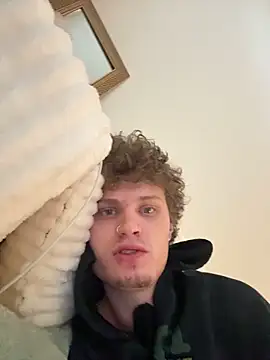 Snapshot of PAPITRVN chatting on 02/23/26, 12:30 PAPITRVN online show from 02/23/26, 12:30