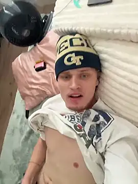 Snapshot of PAPITRVN chatting on 02/27/26, 09:04 PAPITRVN online show from 02/27/26, 09:04