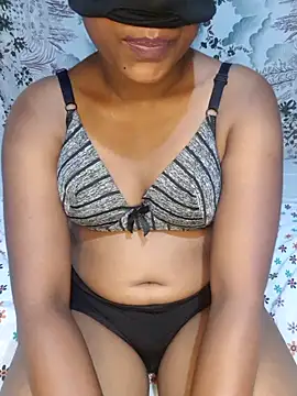 Snapshot of waishu12 chatting on 02/24/26, 03:21 waishu12 online show from 02/24/26, 03:21