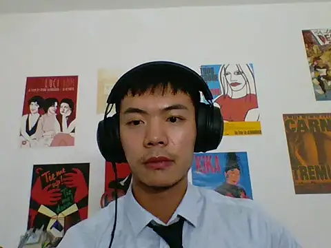 Snapshot of AdamHarper112 chatting on 07/08/26, 11:15 AdamHarper112 online show from 07/08/26, 11:15