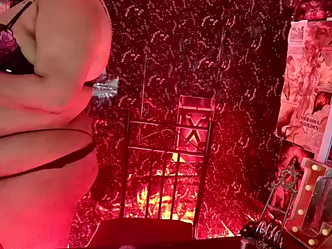 MistressMileenaMiami online show from 05/18/26, 01:06