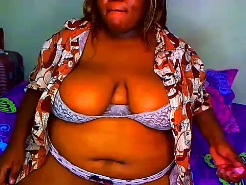 Snapshot of SweetChubbyQueen chatting on 03/01/26, 10:56 SweetChubbyQueen online show from 03/01/26, 10:56