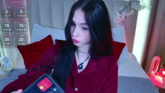 Snapshot of SatiraLux chatting on 03/02/26, 11:50 SatiraLux online show from 03/02/26, 11:50