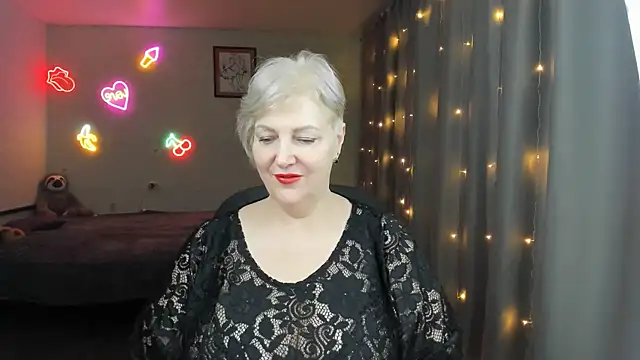 Mary-Leee online show from 05/12/26, 08:11