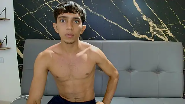 Snapshot of thiago_moreno chatting on 02/24/26, 12:14 thiago moreno online show from 02/24/26, 12:14