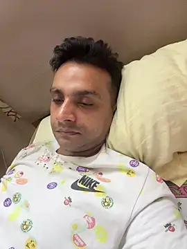 online4u08 online show from 04/07/26, 05:46