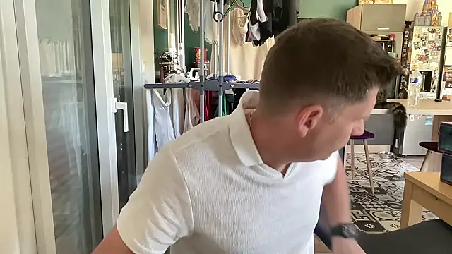 Minmoi1984 online show from 04/21/26, 09:37