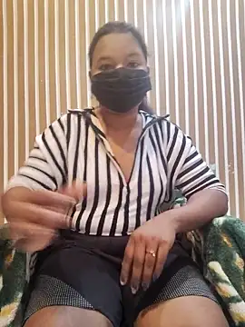 Snapshot of Cutie_bae011 chatting on 02/26/26, 05:56 Cutie bae011 online show from 02/26/26, 05:56