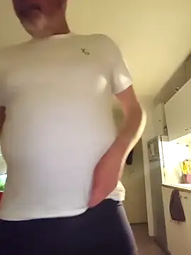 eruzam59000 online show from 04/17/26, 08:12