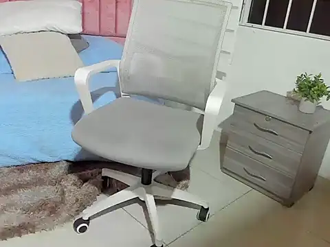 Maverick angel online show from 04/15/26, 05:09