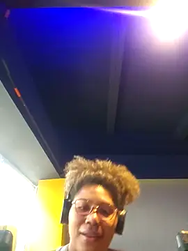 Snapshot of MarySweetieHot chatting on 02/23/26, 03:53 MarySweetieHot online show from 02/23/26, 03:53