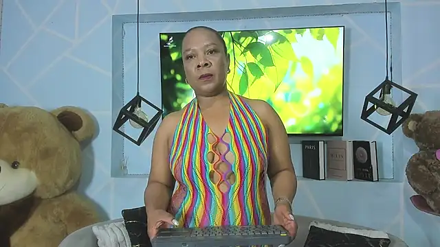 sharon noa online show from 04/15/26, 02:02