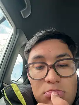 Snapshot of enzo_13 chatting on 02/21/26, 06:09 enzo 13 online show from 02/21/26, 06:09