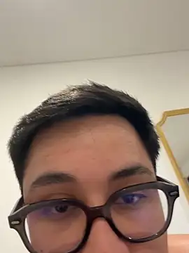 Snapshot of enzo_13 chatting on 02/22/26, 06:13 enzo 13 online show from 02/22/26, 06:13