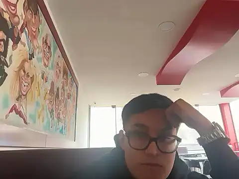 Snapshot of enzo_13 chatting on 02/24/26, 06:28 enzo 13 online show from 02/24/26, 06:28