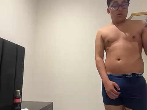 Snapshot of enzo_13 chatting on 03/03/26, 01:34 enzo 13 online show from 03/03/26, 01:34