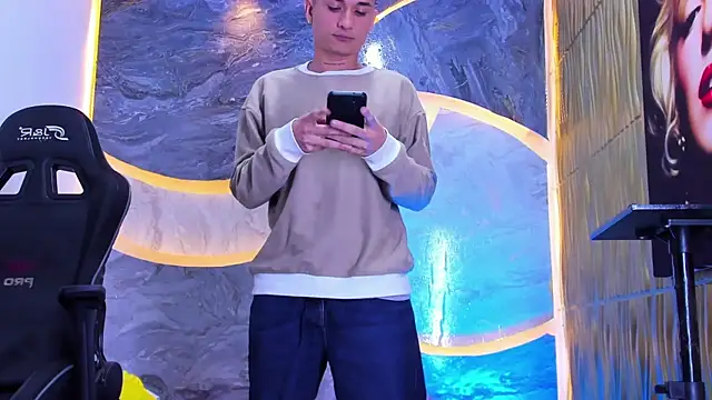 Snapshot of Matheus_Ic_ chatting on 02/23/26, 08:39 Matheus Ic online show from 02/23/26, 08:39