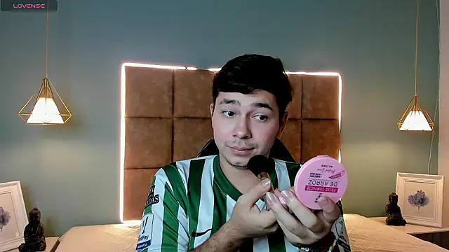 Julian Smith21 online show from 03/17/26, 12:52