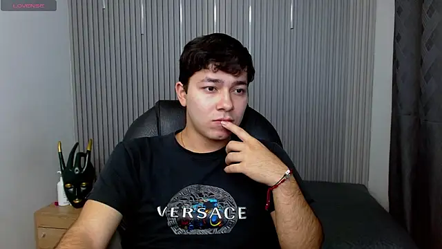 Julian Smith21 online show from 04/08/26, 03:39