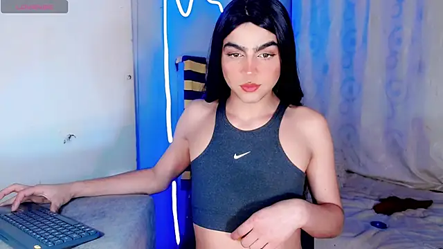 xyaraluv  online show from 04/13/26, 11:43