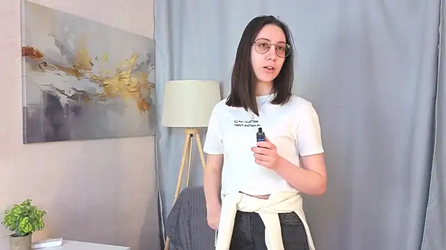 DoraWhitrock online show from 02/23/26, 05:16