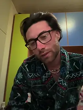 Snapshot of neutro1122 chatting on 02/21/26, 10:22 neutro1122 online show from 02/21/26, 10:22