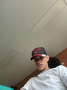 HarryGaze online show from 04/14/26, 04:13