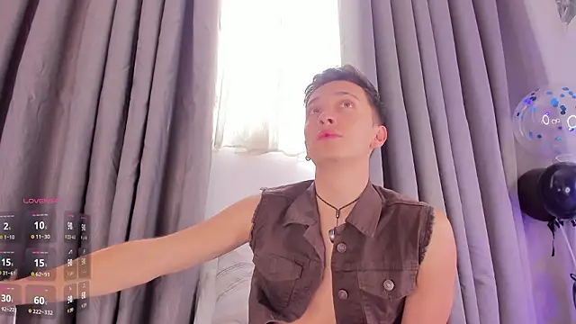 Snapshot of Thiago_Jones1 chatting on 03/02/26, 02:35 Thiago Jones1 online show from 03/02/26, 02:35