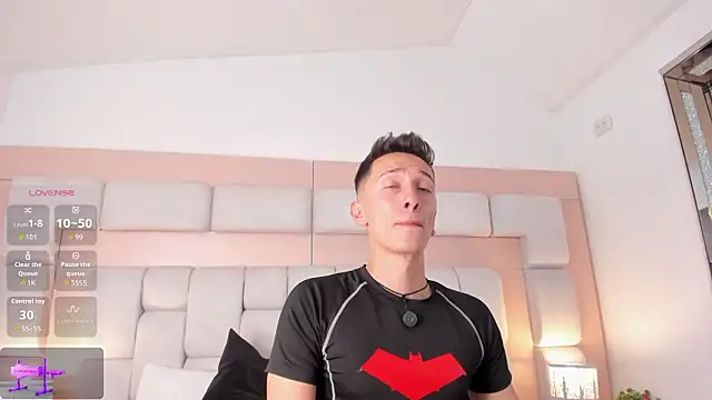 Thiago Jones1 online show from 03/20/26, 07:52