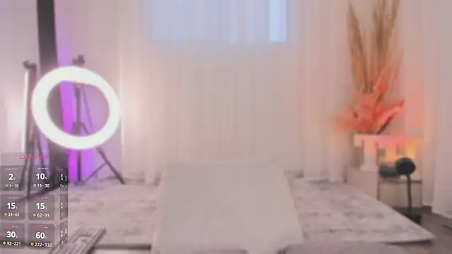 Thiago Jones1 online show from 04/15/26, 09:37