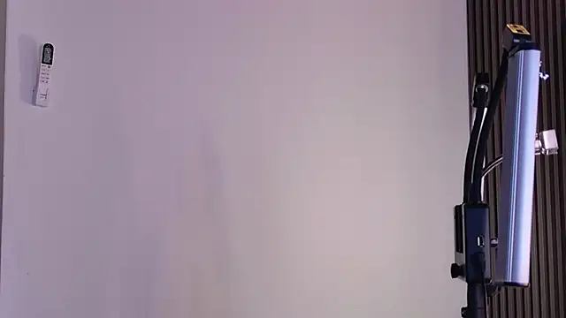 AlessiaAuren online show from 05/09/26, 02:22