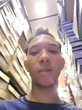 Snapshot of Gustavo063safado chatting on 02/23/26, 03:20 Gustavo063safado online show from 02/23/26, 03:20