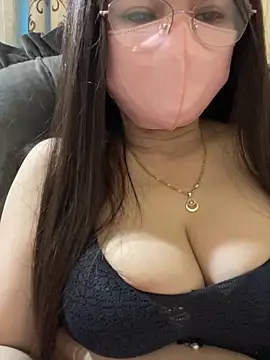 Snapshot of Bona68 chatting on 03/19/26, 04:16 Bona68 online show from 03/19/26, 04:16