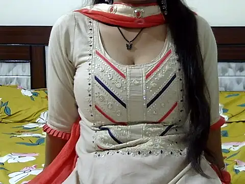 cute momo love online show from 02/23/26, 08:44