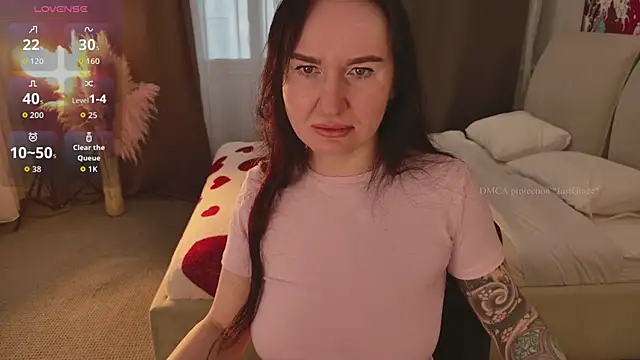 JustGrace online show from 04/13/26, 07:25